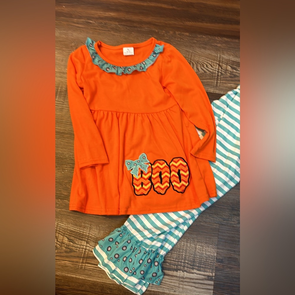 Boo!  Halloween girls boutique set 5/6- nwot